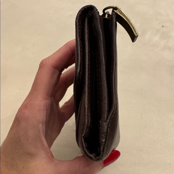 VTG! Fossil Dark Brown Leather Wallet - Picture 4 of 14